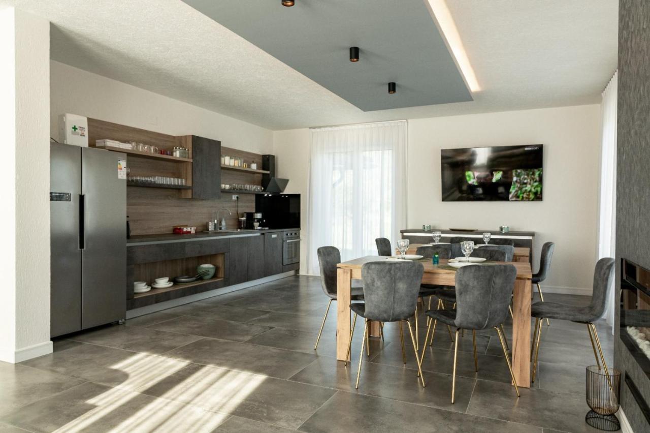 סובאטה Vila Diamond Lux&Spa מראה חיצוני תמונה