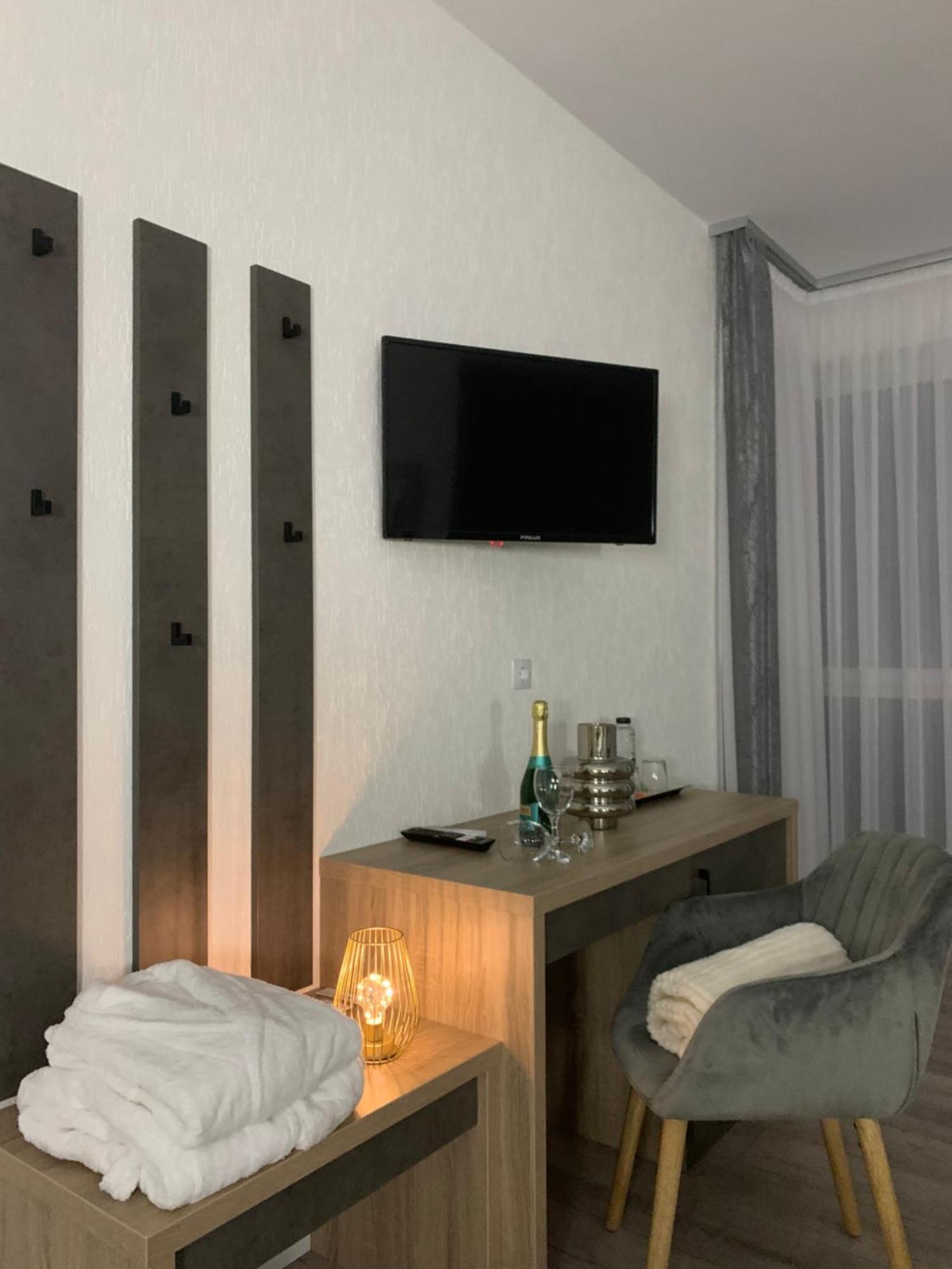 סובאטה Vila Diamond Lux&Spa מראה חיצוני תמונה